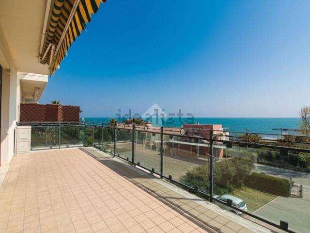 Appartamento in vendita di 106 m² in Via Lame, 39