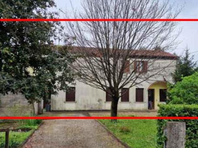 Appartamento in vendita di 106 m² in Via le Basse, 30