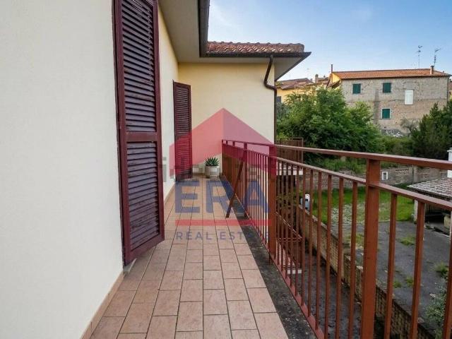 Appartamento in vendita di 106 m² in Via Luigi Biagioni