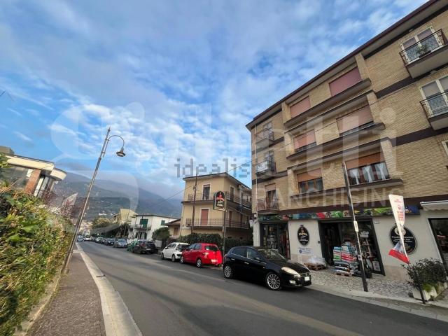Appartamento in vendita di 106 m² in Via Matese, 55