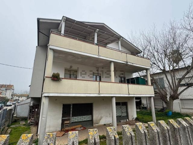 Appartamento in vendita di 106 m² in Via Mincio, 2