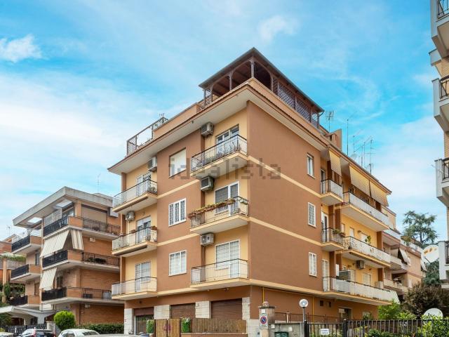 Appartamento in vendita di 106 m² in Via Nicola Laurantoni