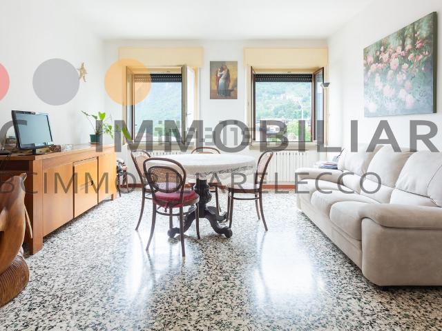 Appartamento in vendita di 106 m² in Via Salerno, 8