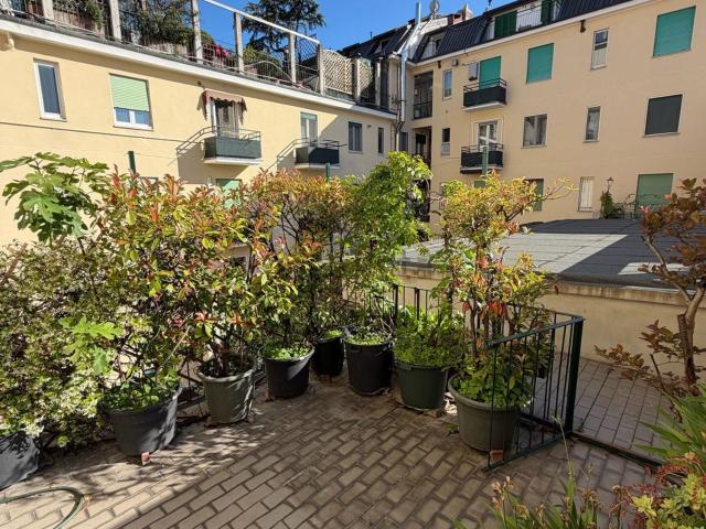 Appartamento in vendita di 106 m² in Via Sebastiano Veniero, 4