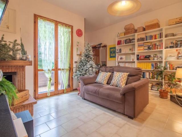 Appartamento in vendita di 106 m² in Via Pinarella, 127