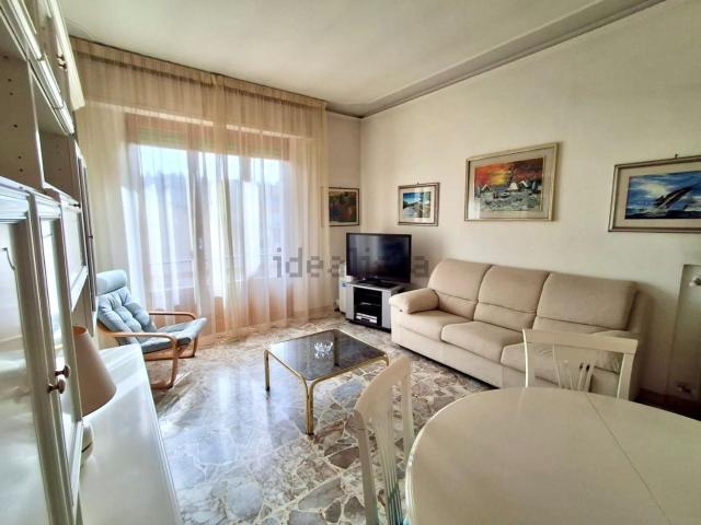 Appartamento in vendita di 106 m² in Via Quinto Settano, 53100