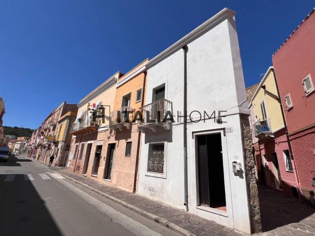Appartamento in vendita di 106 m² in Via Roma, 70