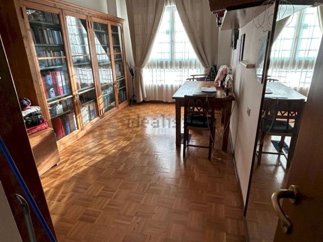Appartamento in vendita di 106 m² in Via Roncaglio