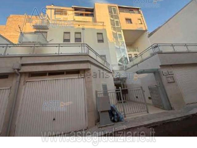 Appartamento in vendita di 106 m² in Via Raffaello Sanzio, 19