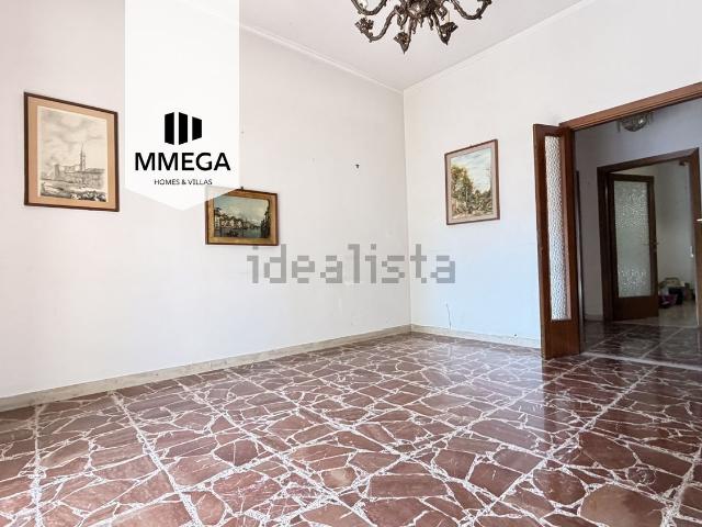 Appartamento in vendita di 106 m² in Via Reims, 1
