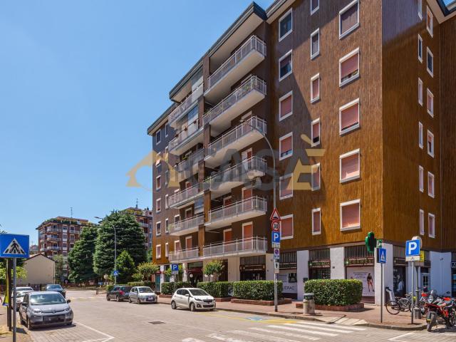 Appartamento in vendita di 106 m² in Via Resistenza, 14