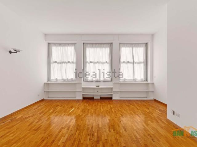 Appartamento in vendita di 106 m² in Via Vittor Pisani, 13
