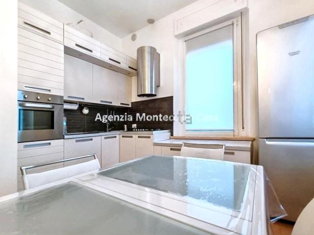 Appartamento in vendita di 106 m² in Viale Trieste, 216
