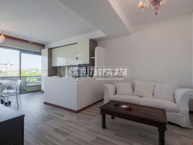Appartamento in vendita di 106 m² in Viale Nino Bixio