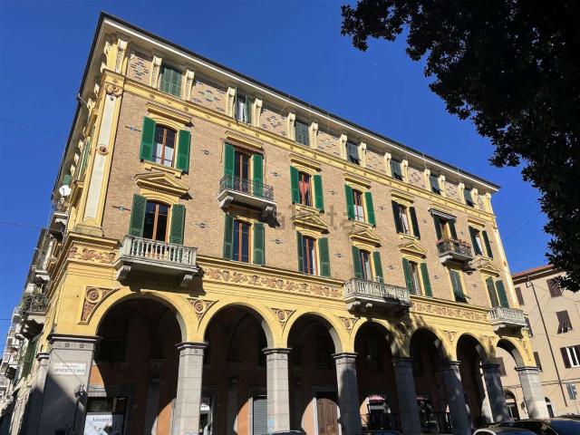 Appartamento in vendita di 106 m² in Piazza Benedetto Brin, 13