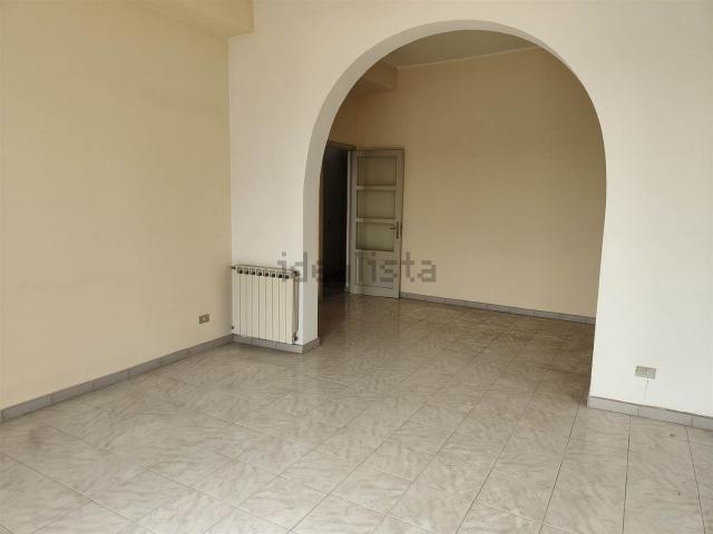 Appartamento in vendita di 106 m² in Piazza Martiri D&apos Ungheria, 6