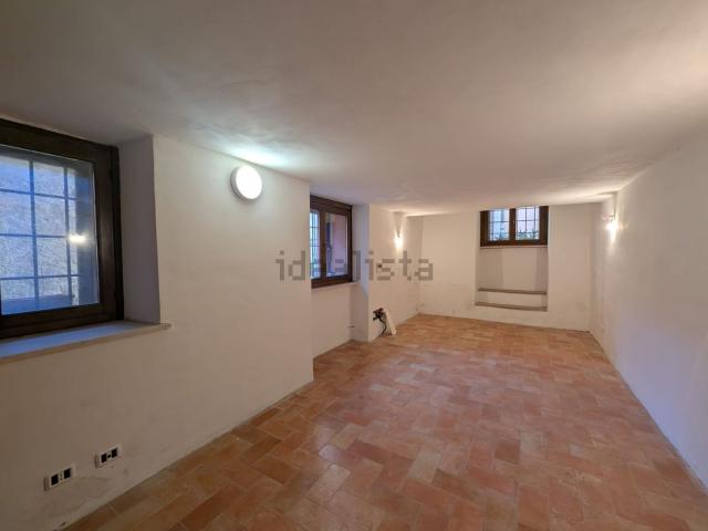 Appartamento in vendita di 106 m² in Piazza Umberto I, 24