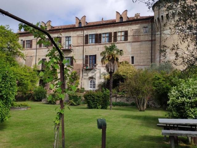 Appartamento in vendita di 106 m² in Strada Castelvecchio, 40