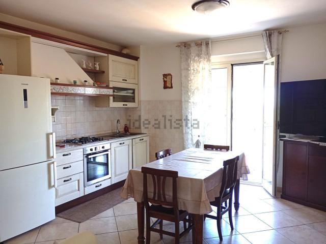 Appartamento in vendita di 106 m² in Strada Solfanuccio, 37
