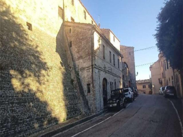 Appartamento in vendita di 106 m² in Strada Provinciale 56