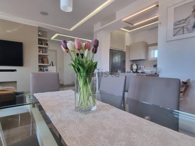 Appartamento in vendita di 107 m² in Via Cortona, 4