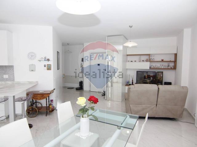 Appartamento in vendita di 107 m² in Via Campagna, 18