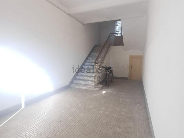 Appartamento in vendita di 107 m² in Via Canino