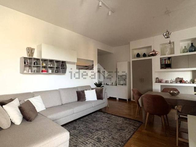 Appartamento in vendita di 107 m² in Via Carlo Meda, 43
