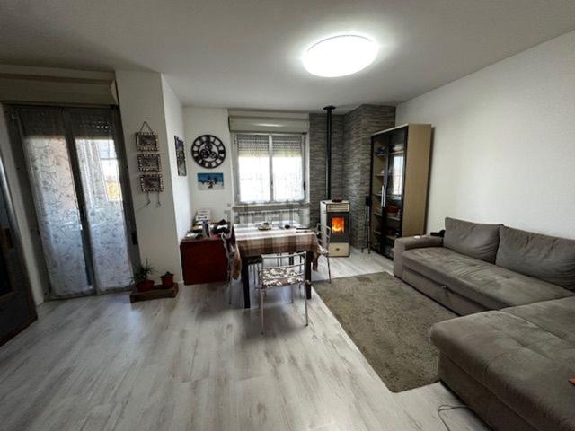 Appartamento in vendita di 107 m² in Via Circonvallazione