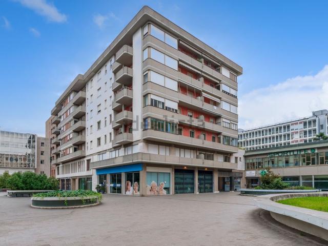 Appartamento in vendita di 107 m² in Via Creta, 72