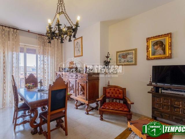 Appartamento in vendita di 107 m² in Via Cristoforo Colombo