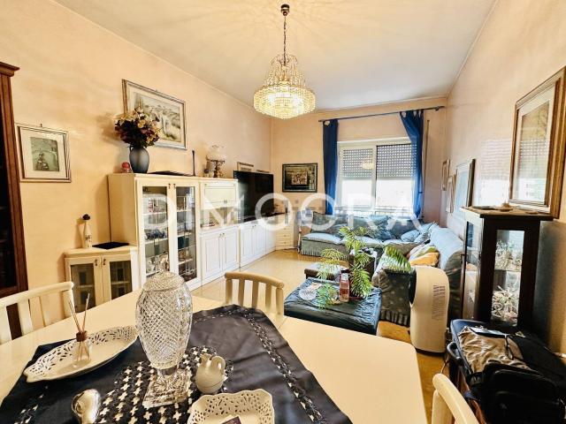Appartamento in vendita di 107 m² in Via Cutigliano