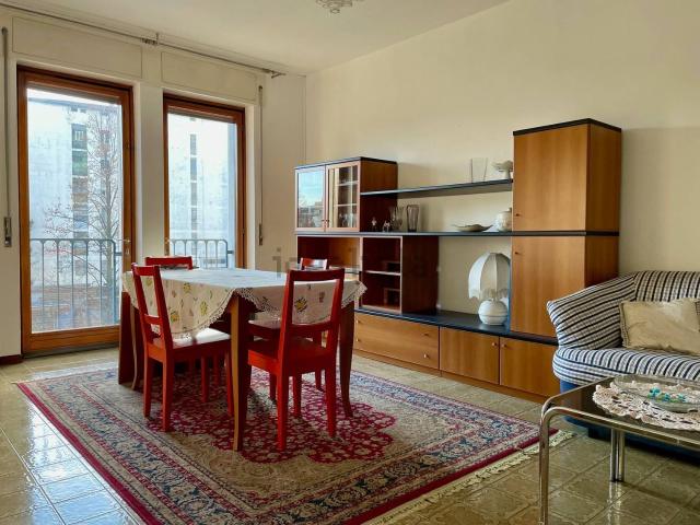 Appartamento in vendita di 107 m² in Via A. Baccarini, 9