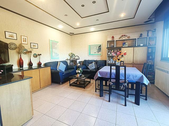 Appartamento in vendita di 107 m² in Via Amico Aspertini, 201