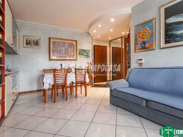 Appartamento in vendita di 107 m² in Via Antonio Canova