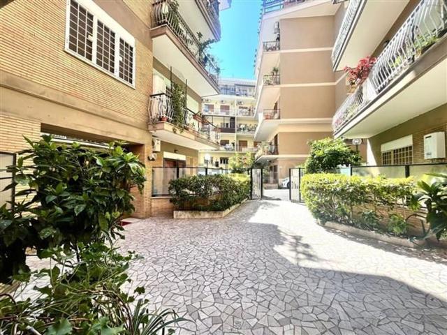 Appartamento in vendita di 107 m² in Via Aurelia