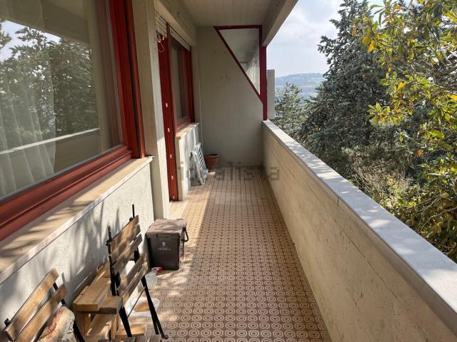 Appartamento in vendita di 107 m² in Via Bonconte da Montefeltro