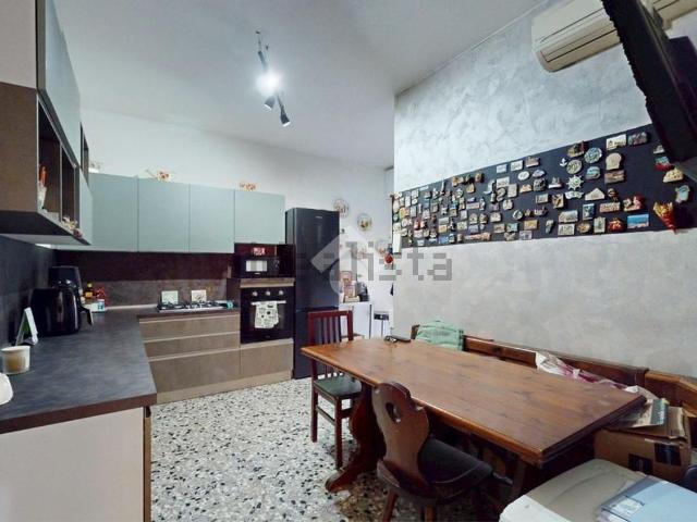 Appartamento in vendita di 107 m² in Via Benedetto Gennari, 56