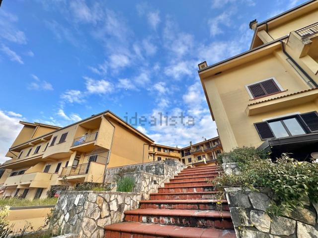 Appartamento in vendita di 107 m² in Via Giulio Cesare