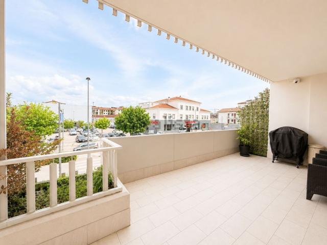Appartamento in vendita di 107 m² in Via Giuseppe Garibba, 1