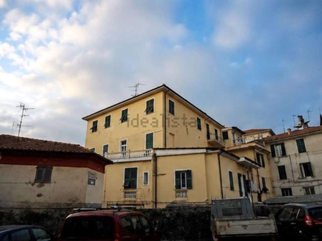 Appartamento in vendita di 107 m² in Via Giuseppe Mazzini, 124