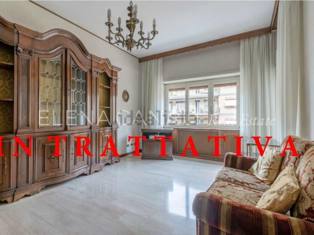 Appartamento in vendita di 107 m² in Via Giovan Battista Gandino