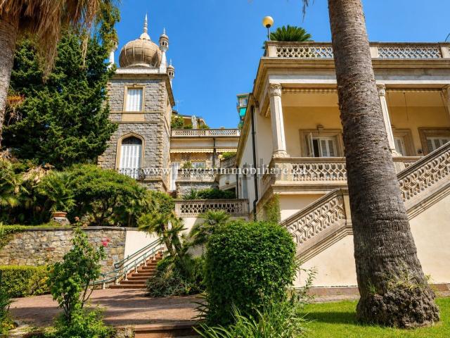 Appartamento in vendita di 107 m² in Via Giovanni Borea, 19