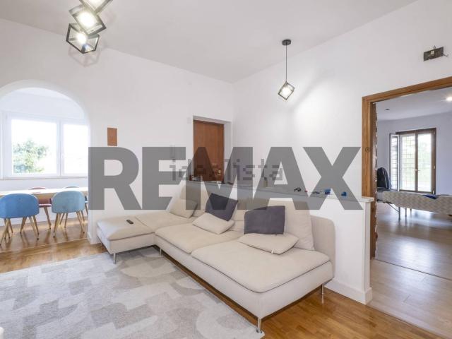 Appartamento in vendita di 107 m² in Via Giovanni da Borgogna, 23