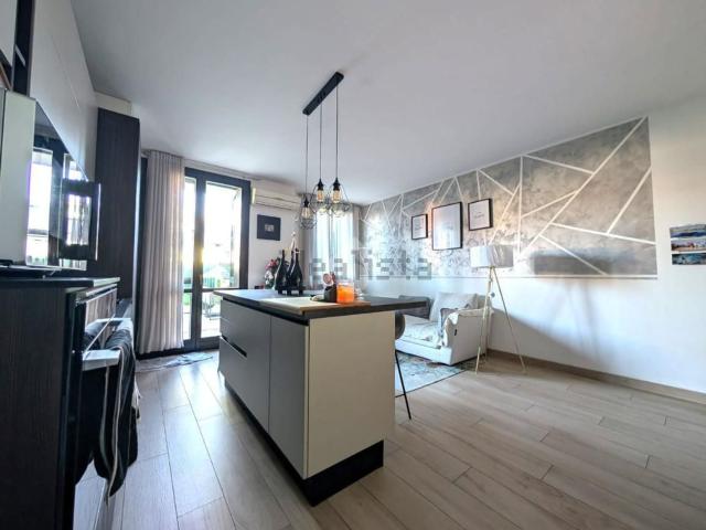 Appartamento in vendita di 107 m² in Via Guglielmo Marconi, 90