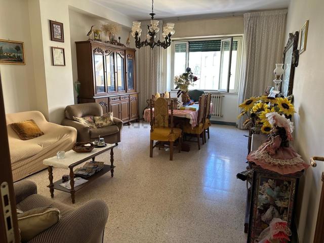 Appartamento in vendita di 107 m² in Via Domenico Marincola Pistoia, 254