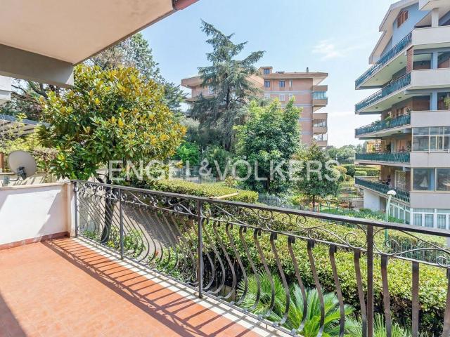 Appartamento in vendita di 107 m² in Via del Fontanile Arenato