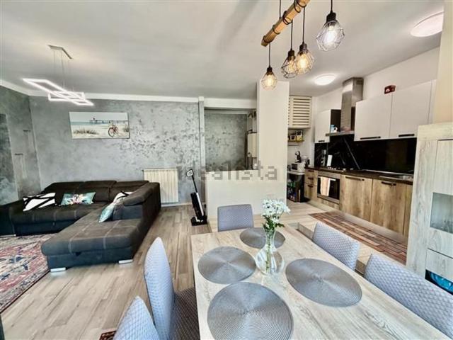 Appartamento in vendita di 107 m² in Via del Franzone