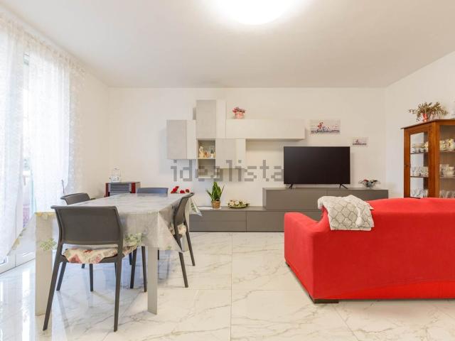 Appartamento in vendita di 107 m² in Via dell&apos Olmo
