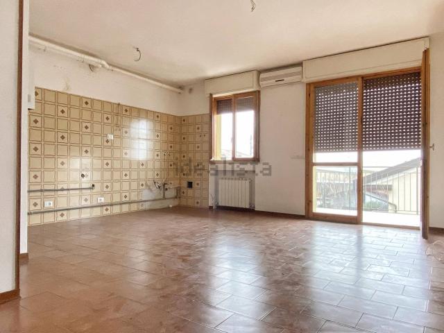 Appartamento in vendita di 107 m² in Via della Ferrovia